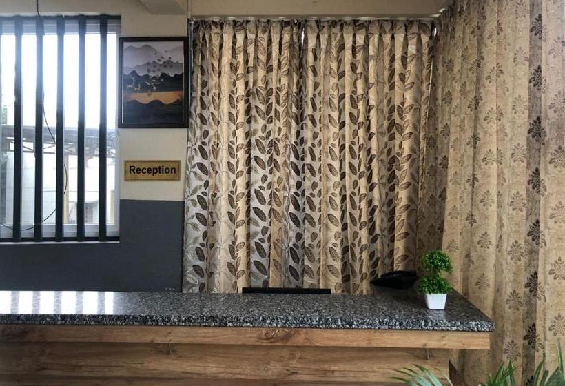 Hotel Amulya Regency