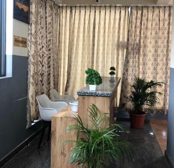 Hotel Amulya Regency