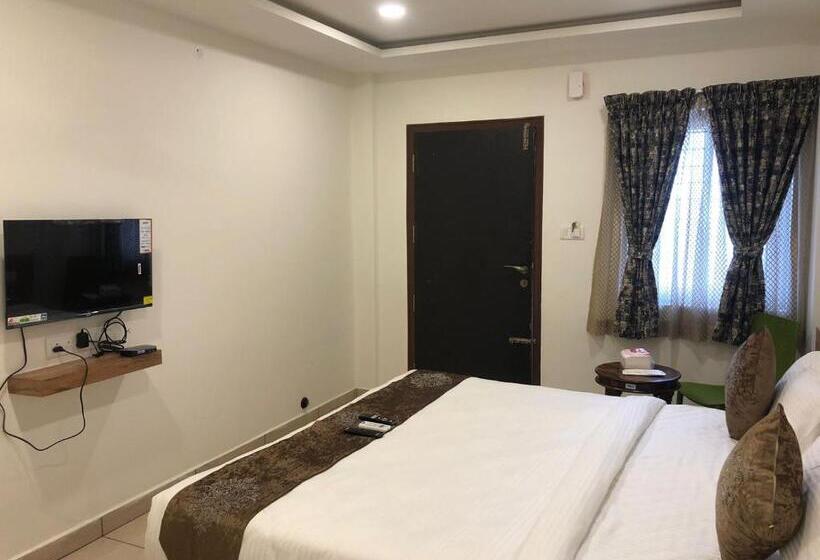 Hotel Amulya Regency