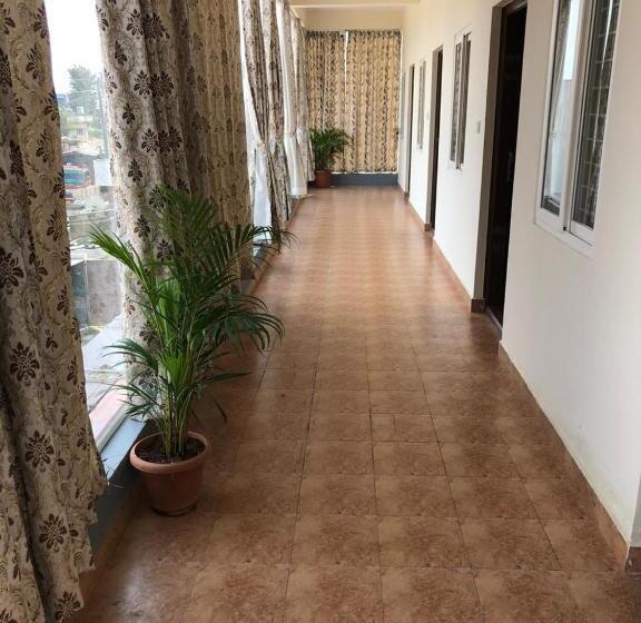 Hotel Amulya Regency