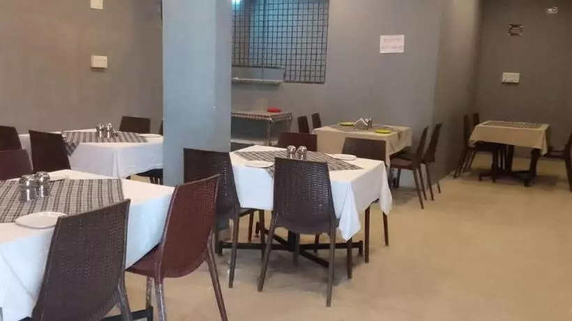 Hotelli Amulya Regency