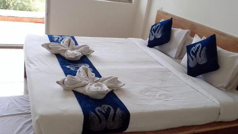 Hotel Amulya Regency