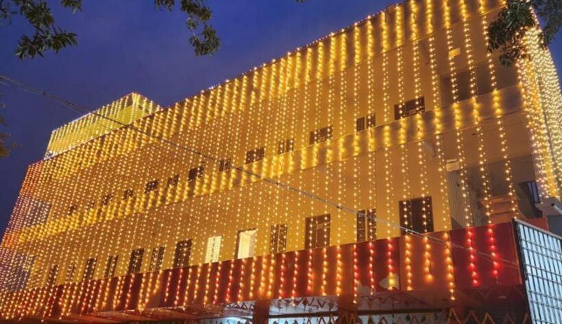 Hotel Amulya Regency