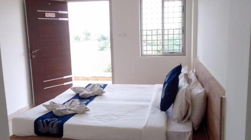 Hotel Amulya Regency