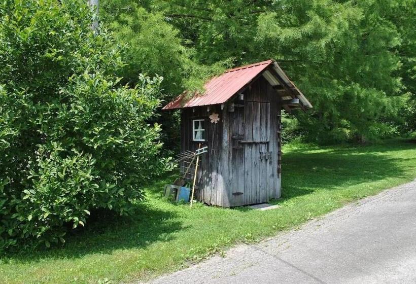 فندق Charming Farmhouse On Working Red Haven Farm