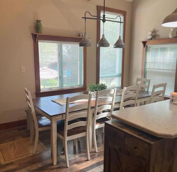 Hotel Charming Farmhouse On Working Red Haven Farm