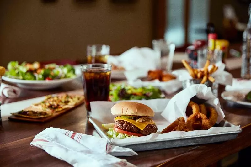 هتل Holiday Inn Nashville Airport, An Ihg