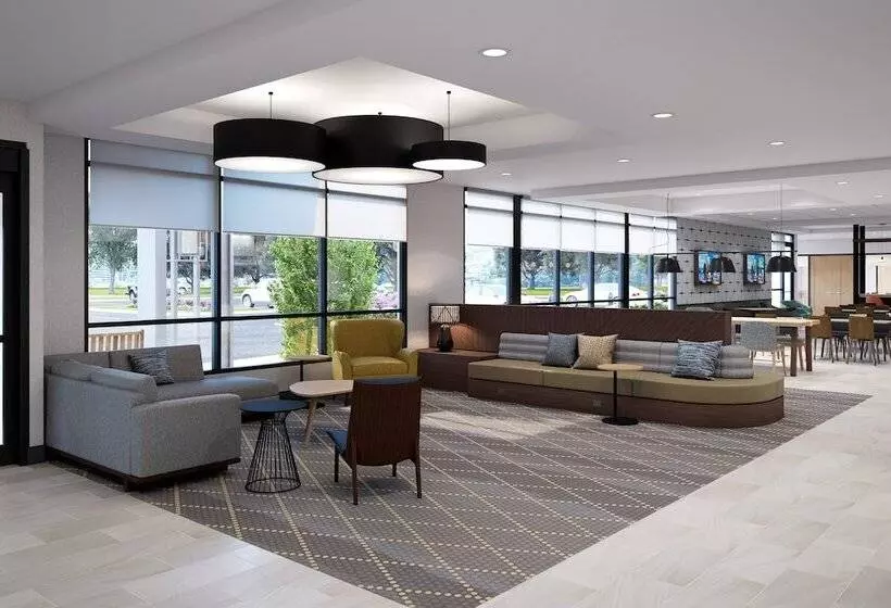 هتل Holiday Inn Nashville Airport, An Ihg