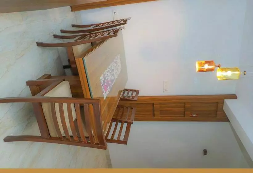 Hotelli Orchid Villa