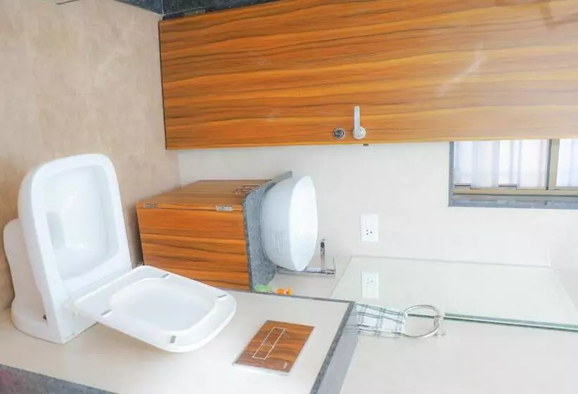 Hotelli Orchid Villa