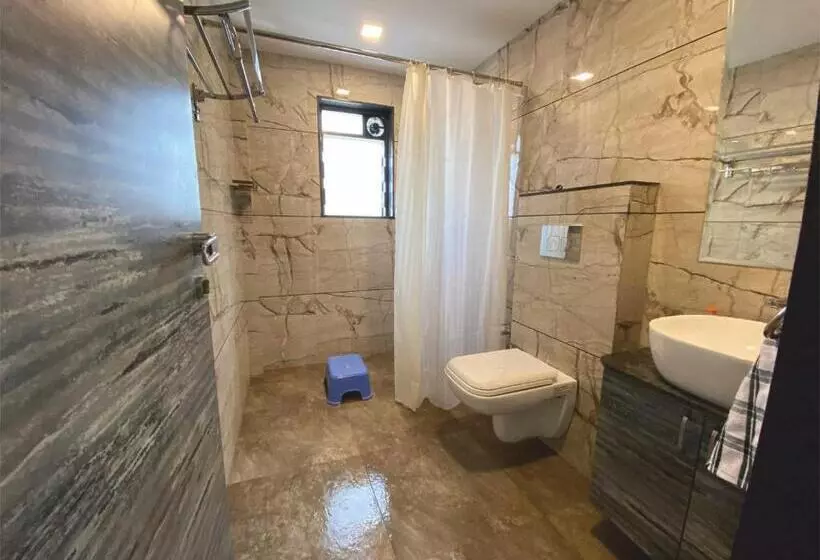 Hotelli Orchid Villa