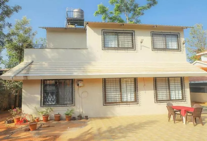 Hotelli Orchid Villa