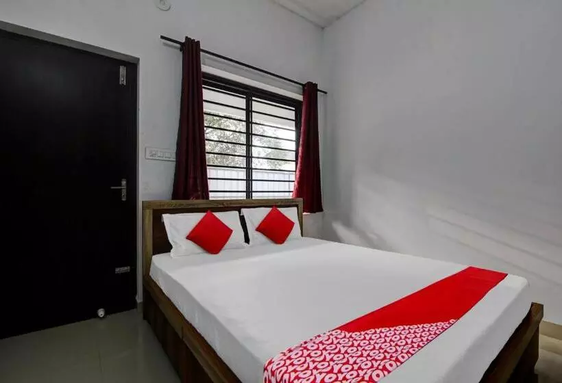 ホテル Oyo Flagship Golden Residency Manjeri