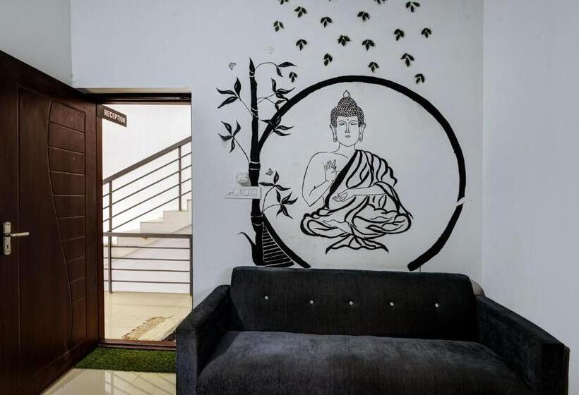 Hotel Oyo Flagship Golden Residency Manjeri