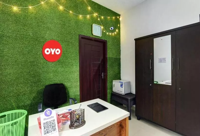 ホテル Oyo Flagship Golden Residency Manjeri