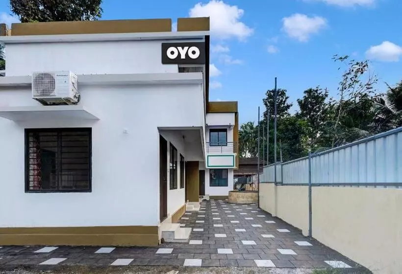 ホテル Oyo Flagship Golden Residency Manjeri