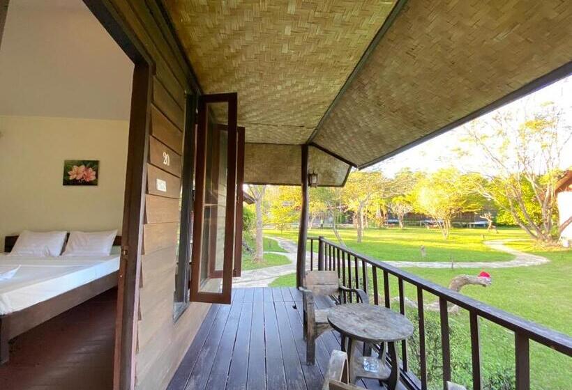 בית מלון כפרי Pai Do See Resort ปายดูซี