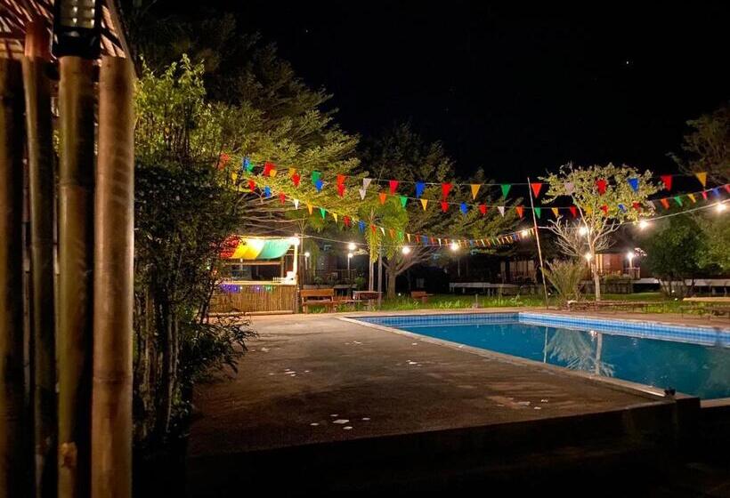 בית מלון כפרי Pai Do See Resort ปายดูซี