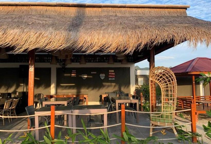 فندق Shava Beach Resort