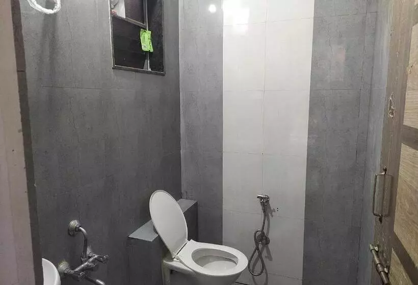 Oyo Hotel Md Grand Ac Rooms