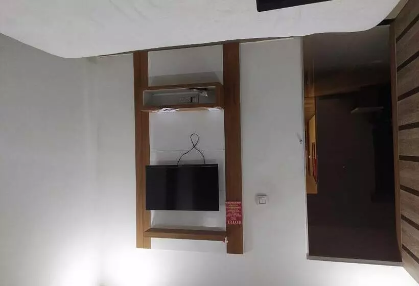 Oyo Hotel Md Grand Ac Rooms
