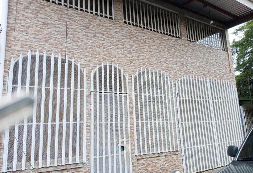 Majatalo Arca De Alianza