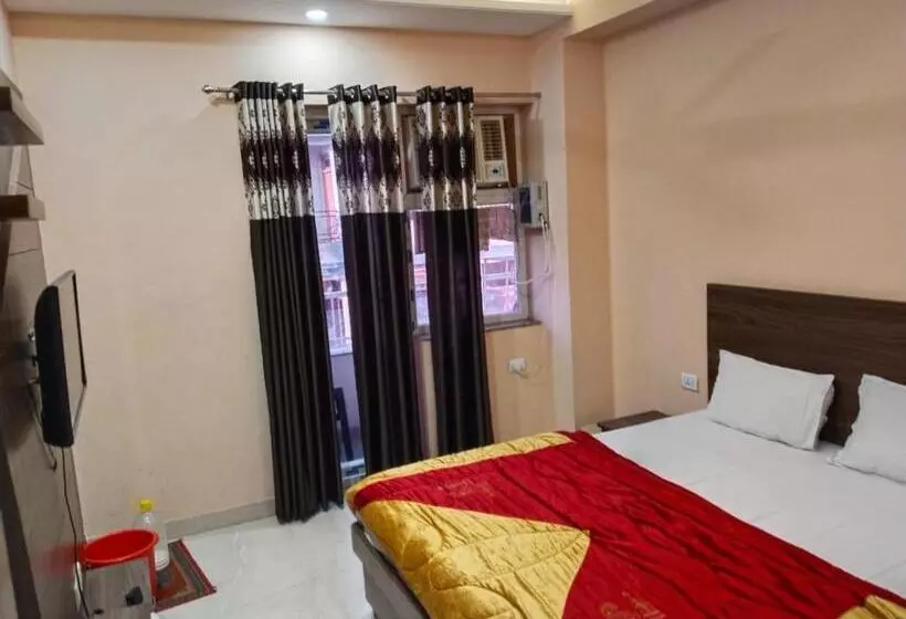 Majatalo Brij Bhumi Nikunj