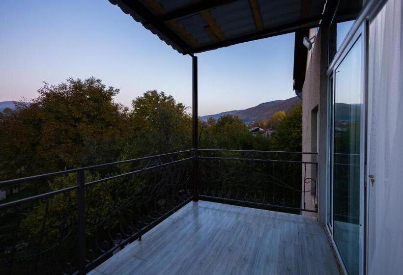 پانسیون Dream Home