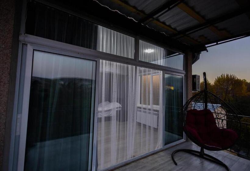 پانسیون Dream Home