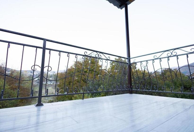 پانسیون Dream Home