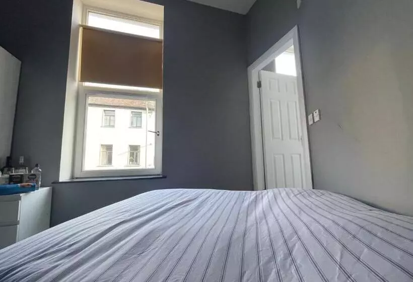 ペンション Leitrim Property Cork