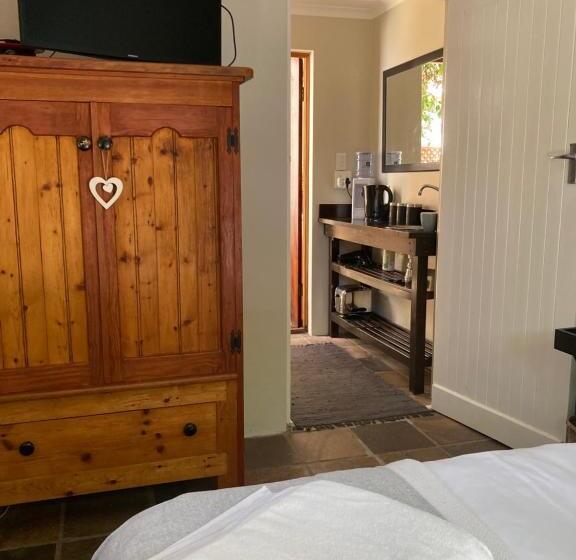 פנסיון Squirrel Lane Cottage Newlands