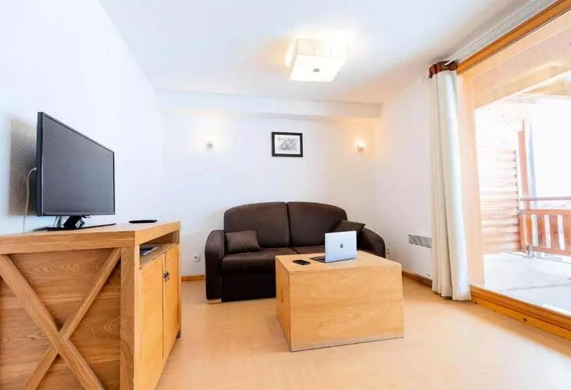 Résidence Le Parc Des Airelles   Studio Coin Montagne 4 Personnes 324