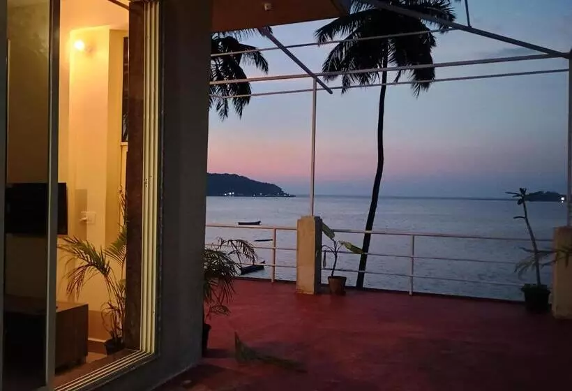 ベッドアンドブレックファースト Gs Home On The Bay   Sea View Room
