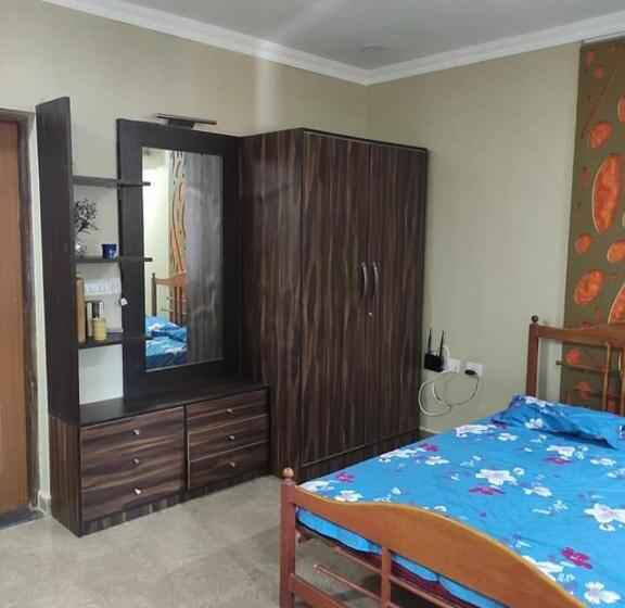 تختخواب و صبحانه India Mirage