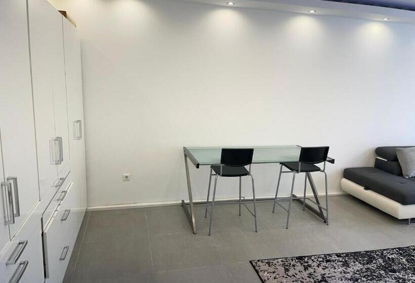 تختخواب و صبحانه Ismail Wohnung 2 Zi. Kranichstein