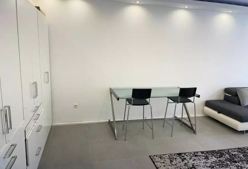 Aamiaismajoitus (B&B) Ismail Wohnung 2 Zi. Kranichstein