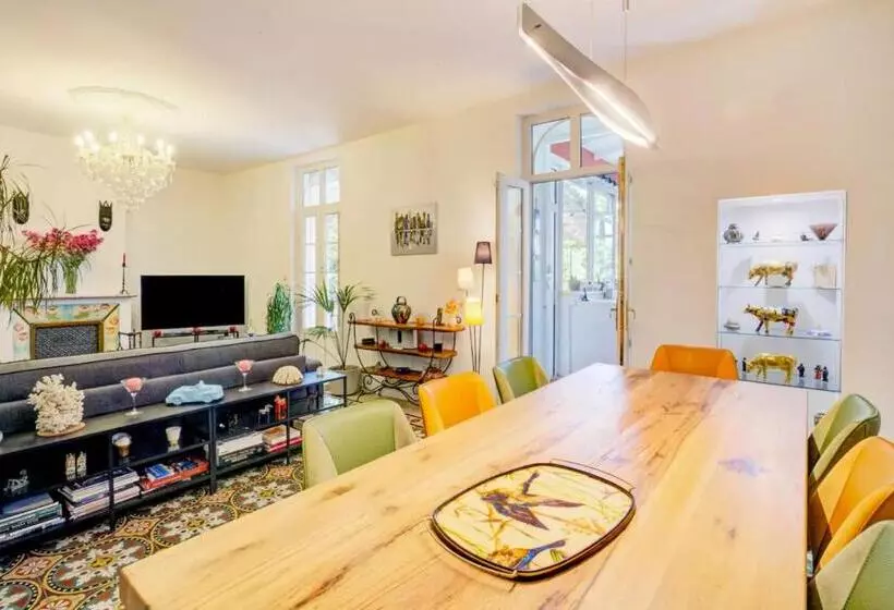 ベッドアンドブレックファースト La Vigneronne De Gigean