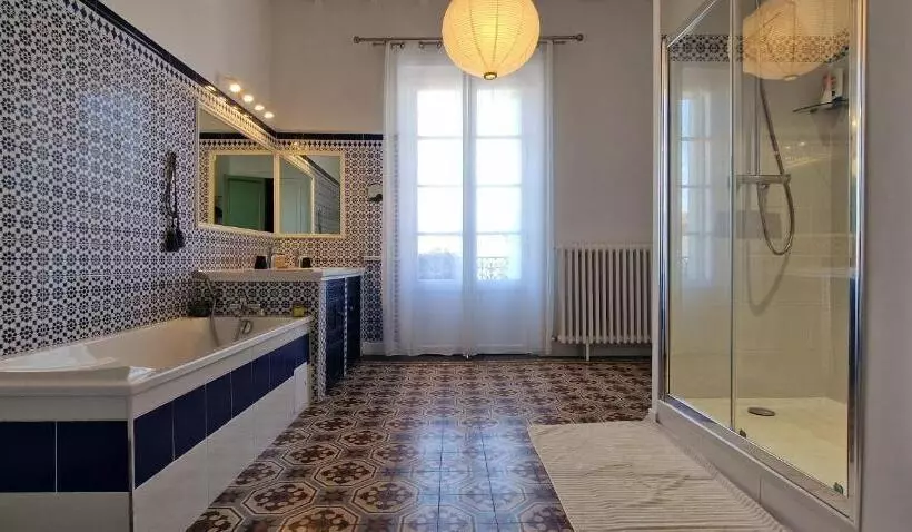 ベッドアンドブレックファースト La Vigneronne De Gigean