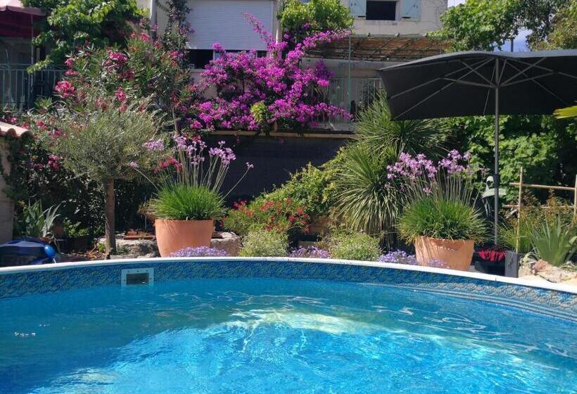 צימר La Vigneronne De Gigean