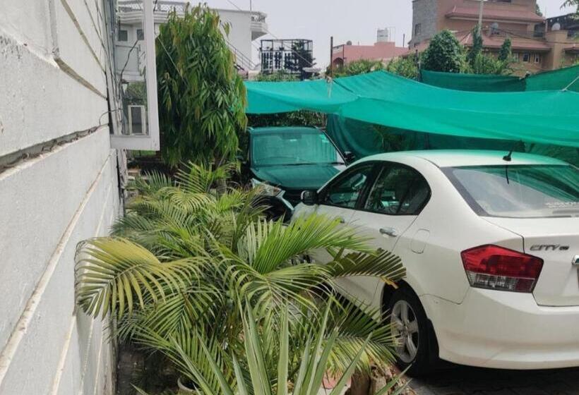 تختخواب و صبحانه Simbha S Homestay