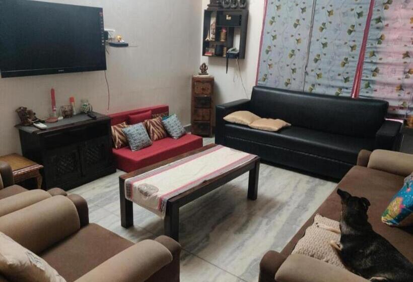 تختخواب و صبحانه Simbha S Homestay