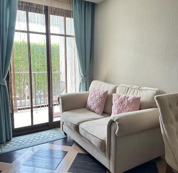 Espana Condo Jomtien Pool Access By Aey