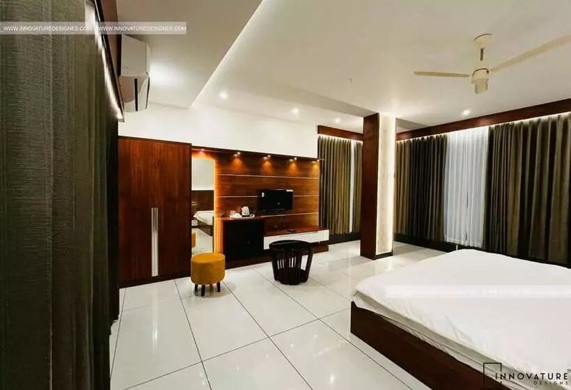 ホテル 24inn Residency