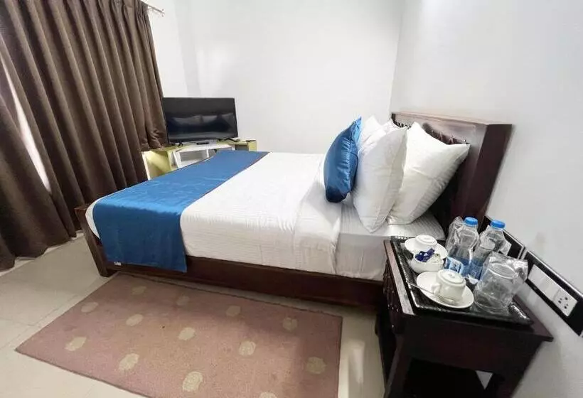 ホテル Alekhya Suites   Panaji