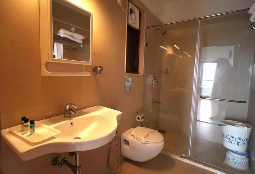 ホテル Alekhya Suites   Panaji