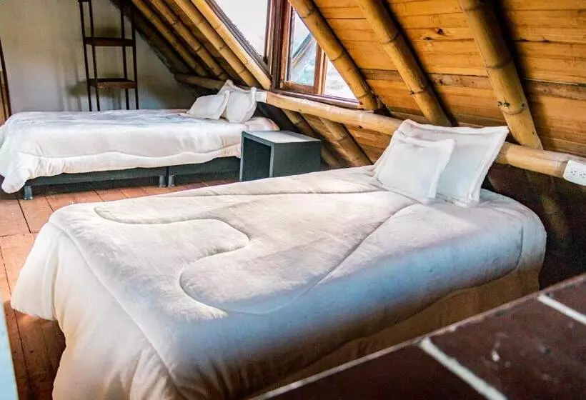 ホテル Hostal Y Restaurante Lujans