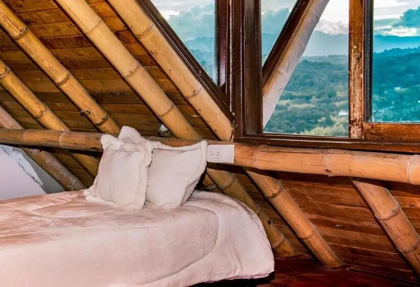 ホテル Hostal Y Restaurante Lujans