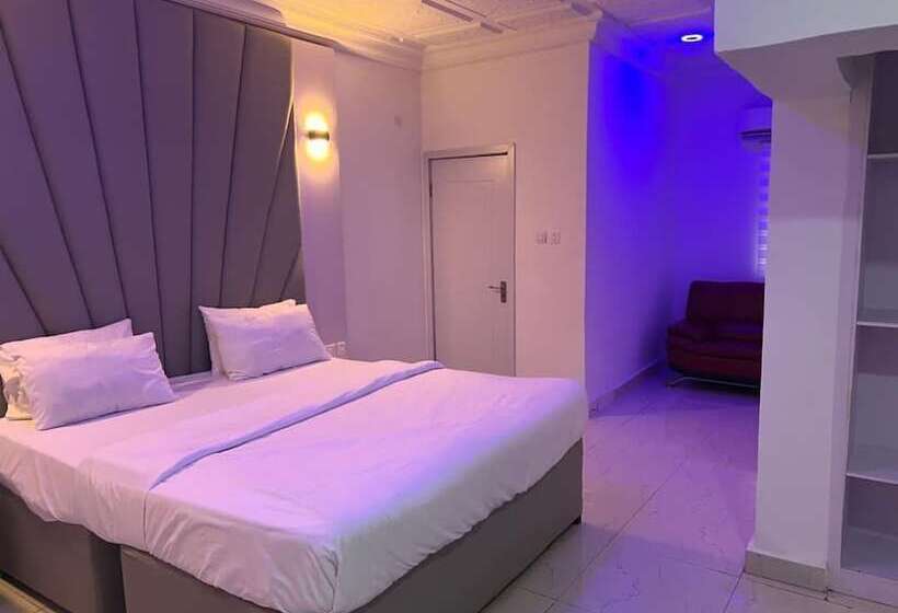 هتل Mansion Signature Homes