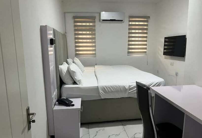 هتل Mansion Signature Homes